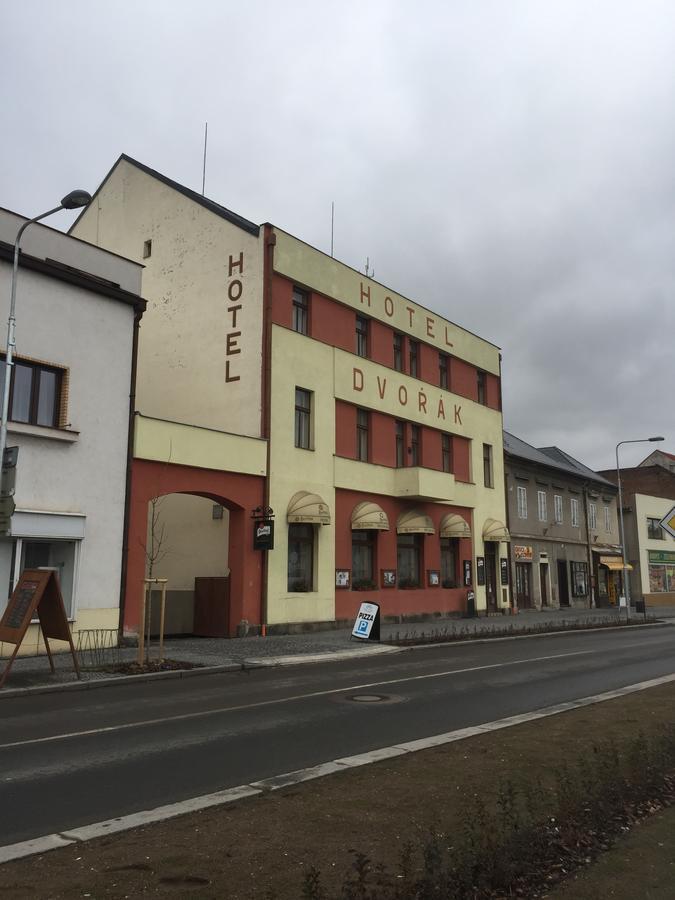 Hotel Dvorak Chrast Kültér fotó